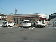 コンビニ　セブンイレブン 粕屋仲原郵便局前店（コンビニ）まで401m