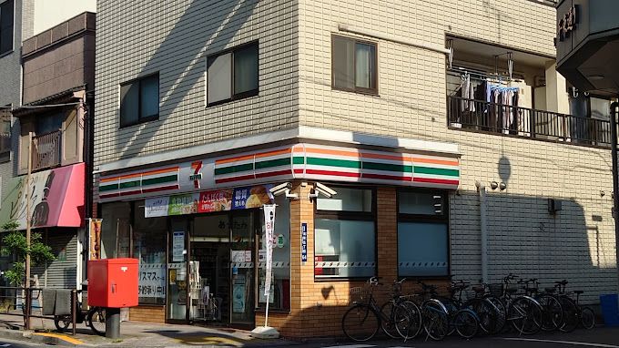 コンビニ　セブンイレブン 浅草店（コンビニ）まで205m