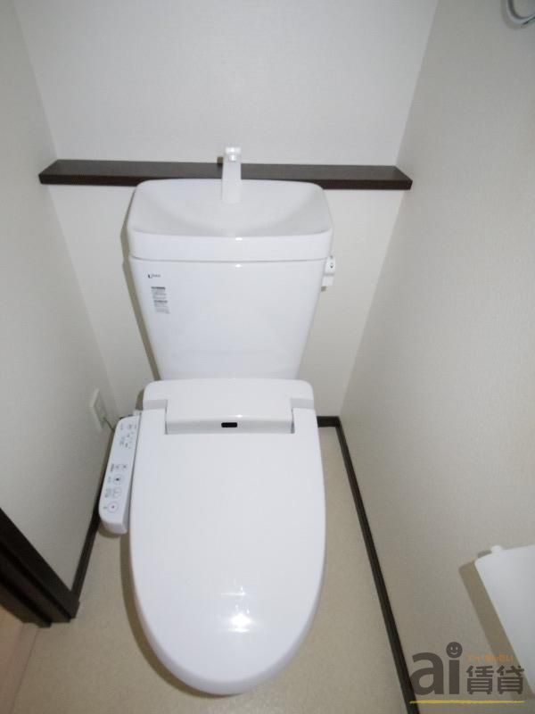 トイレ　※同仕様写真です