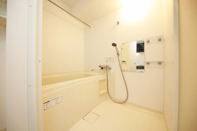 バス・シャワールーム　バスルームです☆