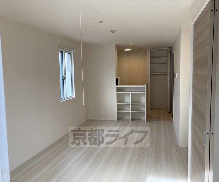 居室・リビング　広々したリビング