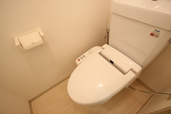 トイレ　※別号室の写真です