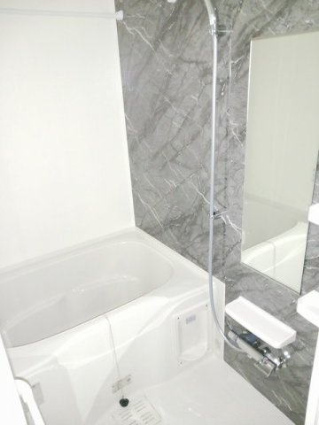 バス・シャワールーム　ゆったり過ごせるお風呂です