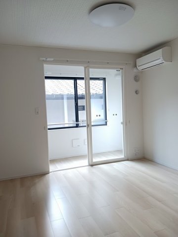 居室・リビング　ゆったりとした居間です