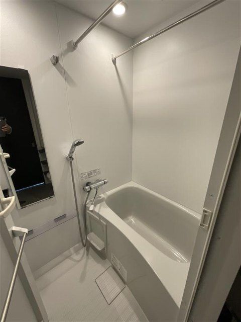 バス・シャワールーム　■浴室暖房乾燥機能