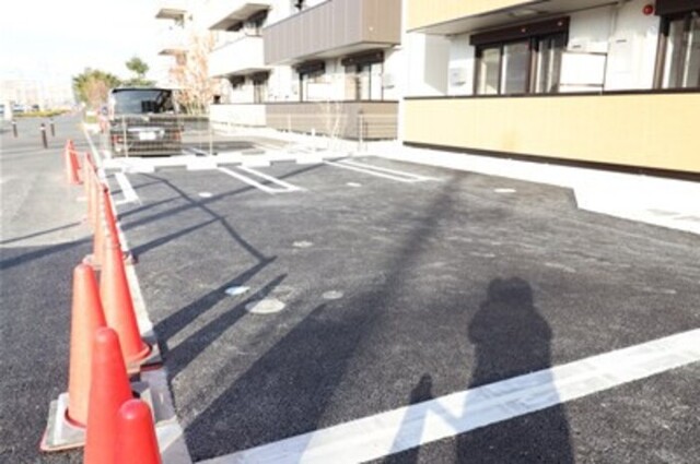 駐車場　駐車場