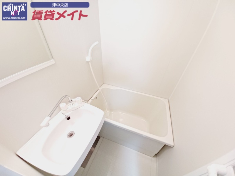 バス・シャワールーム　同物件別室写真