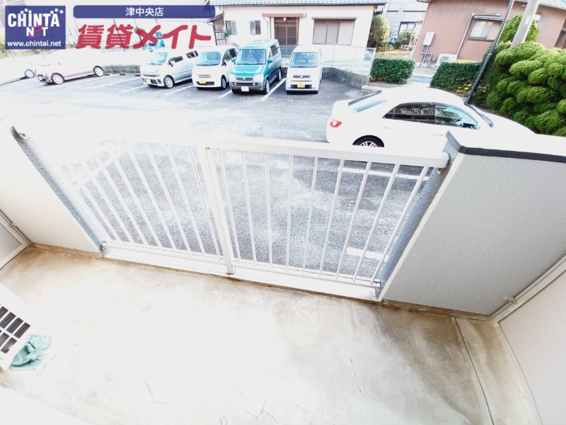 バルコニー　同物件別室写真