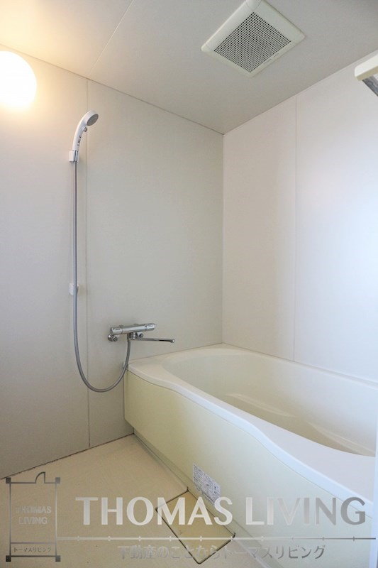 バス・シャワールーム　足を伸ばしておくつろぎ下さい。