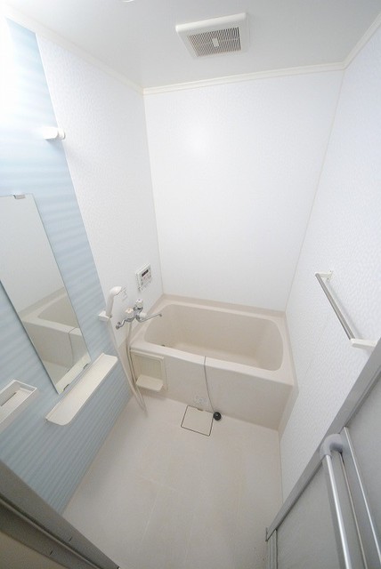 バス・シャワールーム　写真は１１３号室