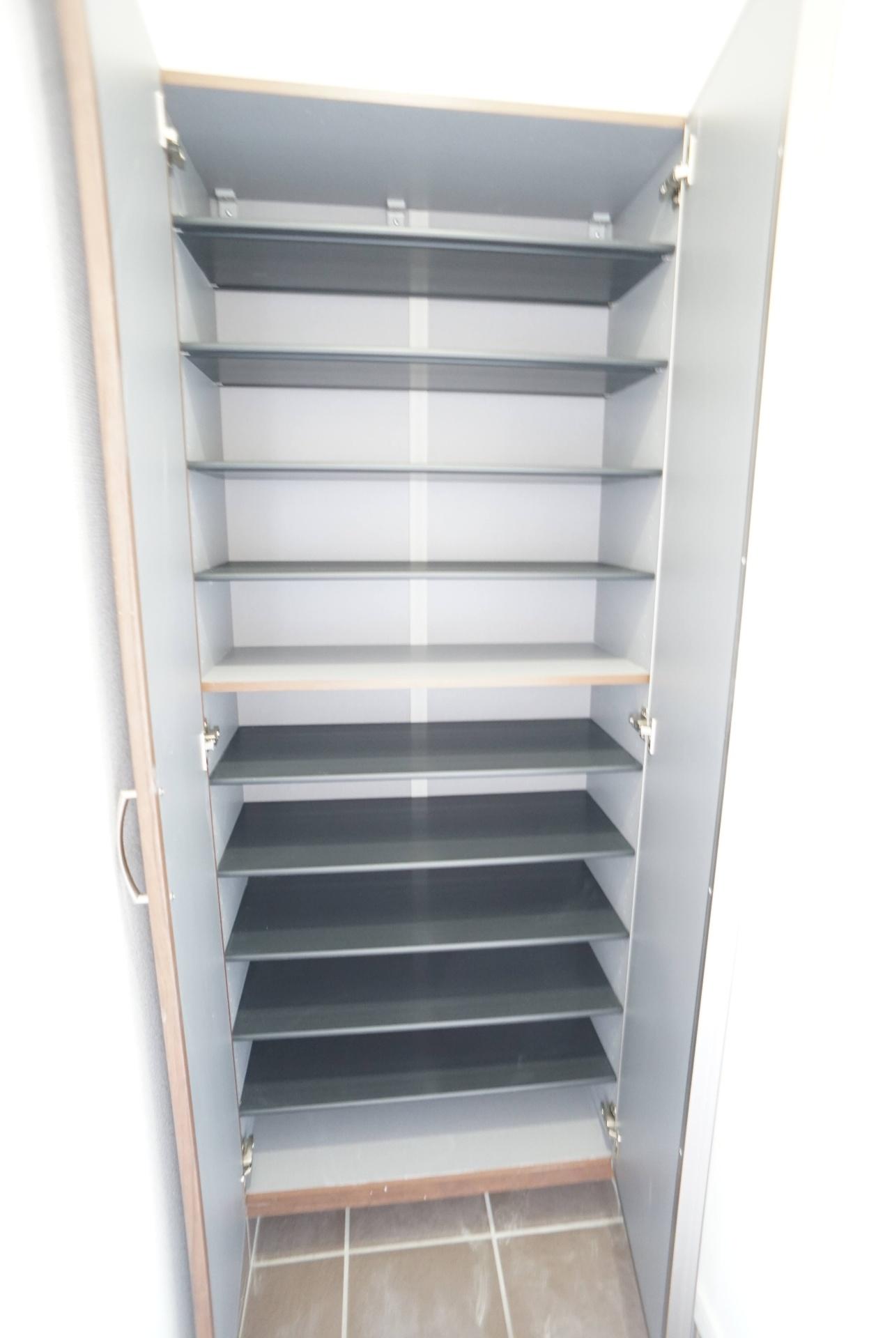 玄関　靴棚が大きい