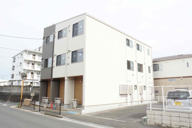 建物外観　デザイン性の高いおしゃれな外観