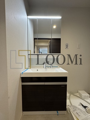 洗面設備　MAISON COULEUR UESHIO　独立洗面台