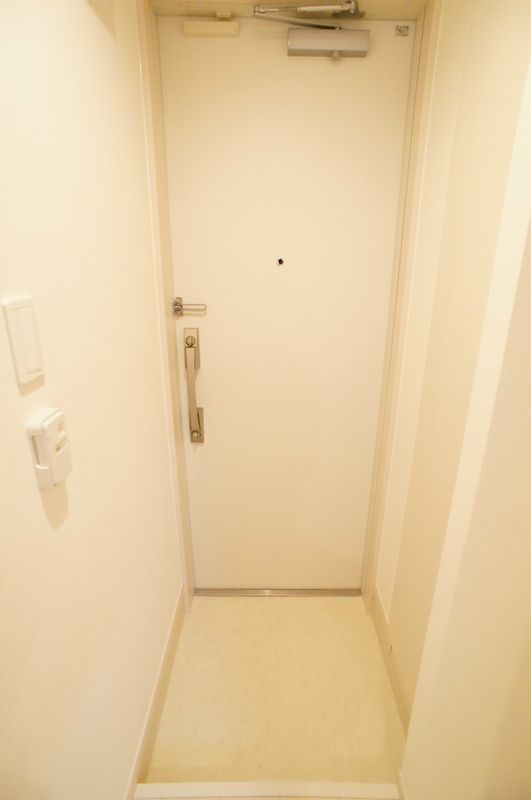 玄関　※別号室参考写真