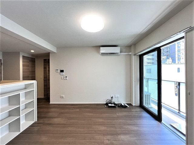 居室・リビング　【ザ・パークマナー千駄木】