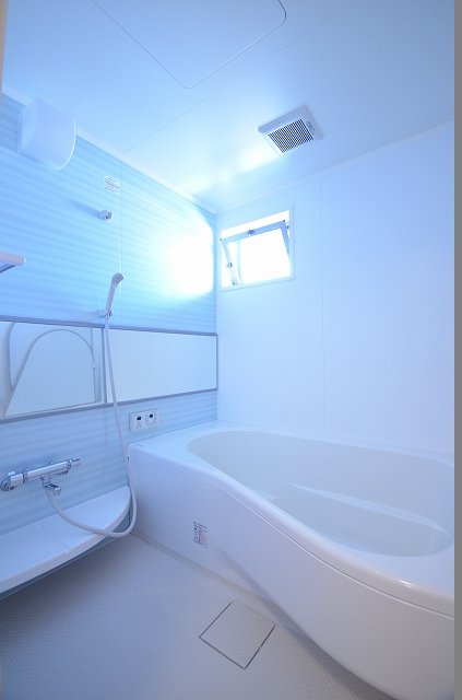 バス・シャワールーム　同物件別号室