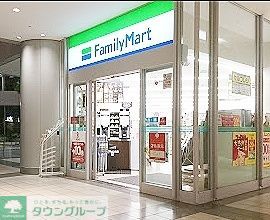 コンビニ　ファミリーマートシーバンスア・モール店（コンビニ）まで440m