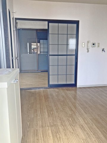 居室・リビング　「b’CASA佐倉IIIre-born」