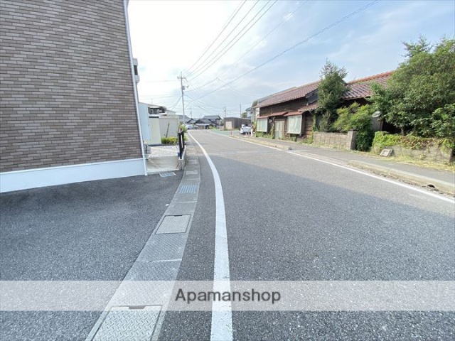 その他　前面道路（その他）まで0m
