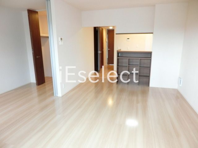 居室・リビング　開放感のあるリビングでゆったり過ごせます