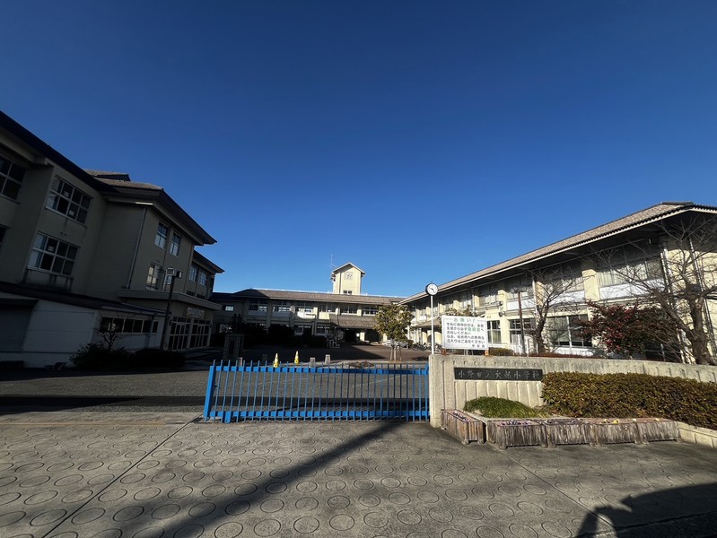 小学校　小野市立大部小学校（小学校）まで538m
