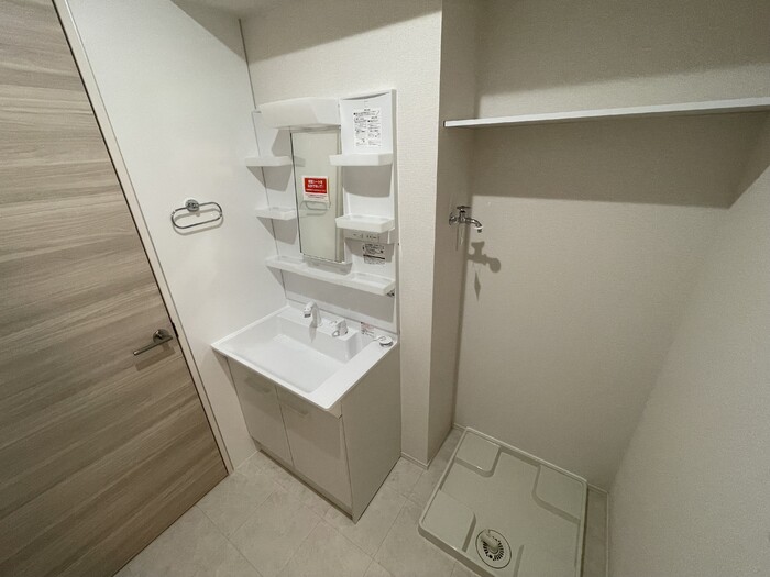 洗面設備　コンパクトで使いやすい洗面所