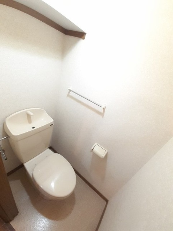 トイレ　図面と現状に相違がある場合には現状を優先