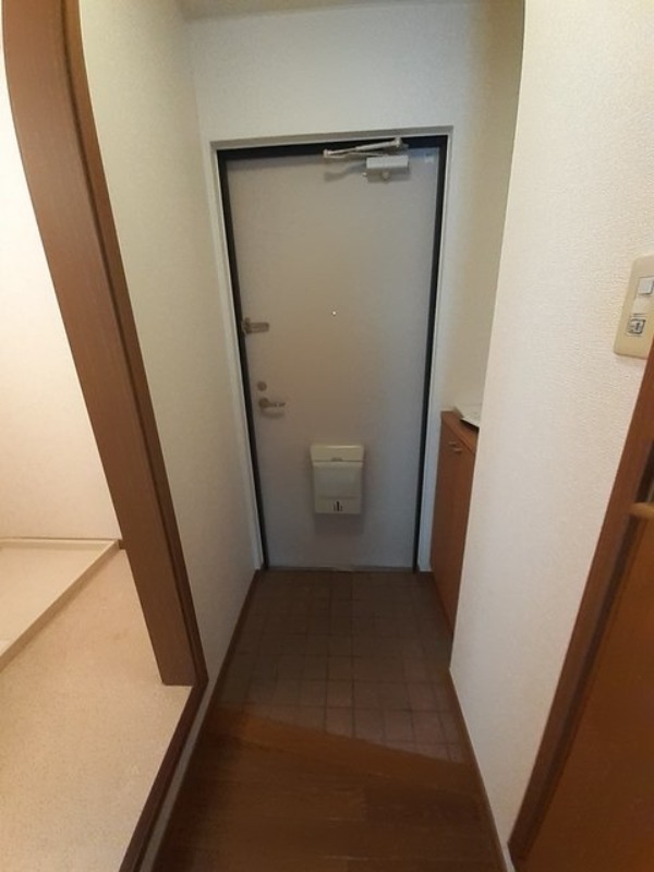 玄関　図面と現状に相違がある場合には現状を優先