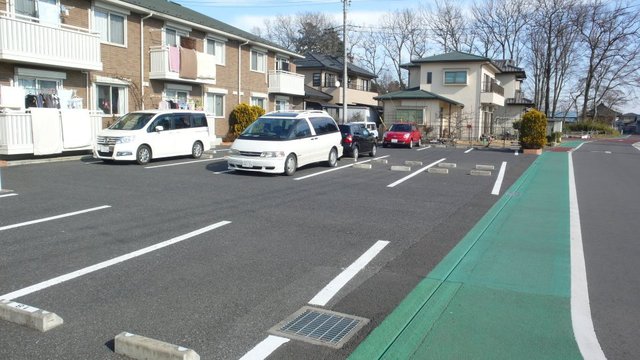 駐車場　敷地内駐車スペース