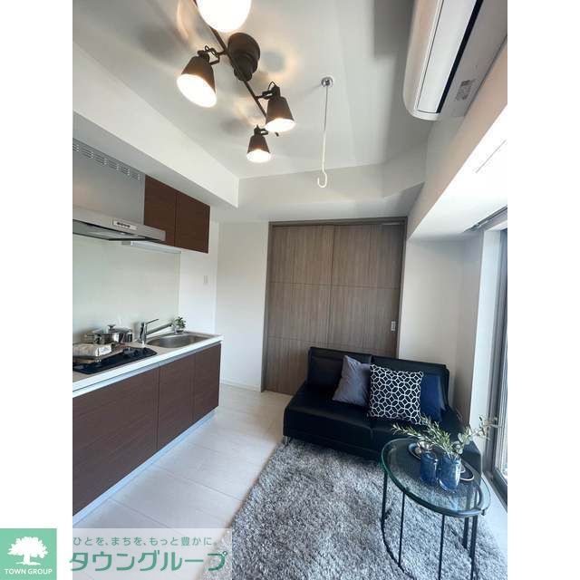 居室・リビング　家具・家電の備え付けはありません