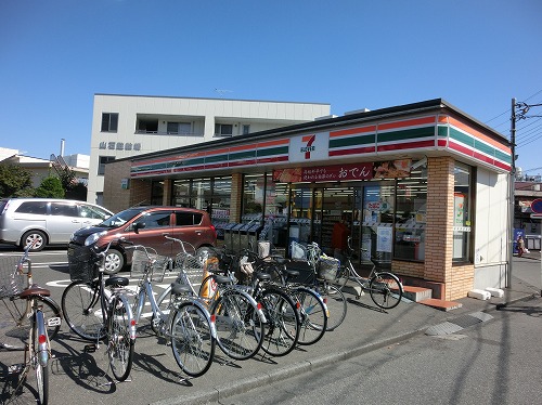 コンビニ　セブンイレブン川越霞ケ関東１丁目店（コンビニ）まで157m