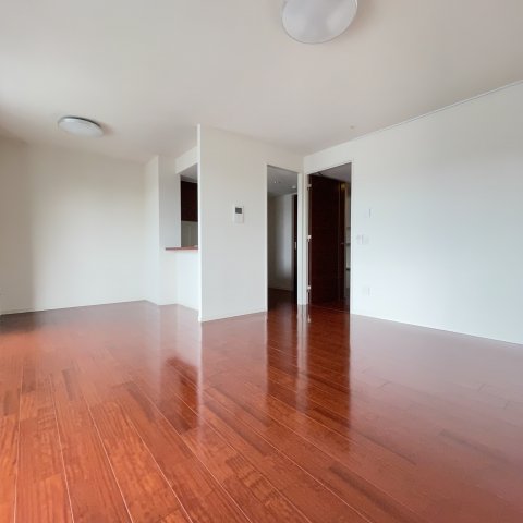 居室・リビング　同仕様タイプです