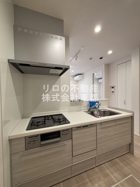 キッチン　作業スペース広々♪システムキッチン♪