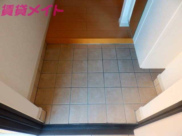 玄関　同型反転タイプ