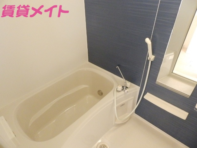 バス・シャワールーム　同型反転タイプ