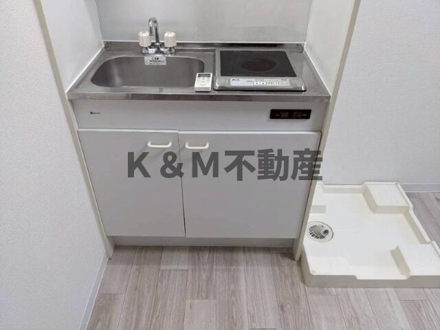 キッチン　コンパクトなキッチンで掃除もラクラク