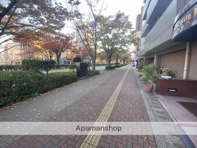 その他　前面道路（その他）まで0m