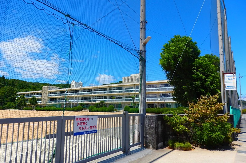 中学校　姫路市立香寺中学校（中学校）まで2103m