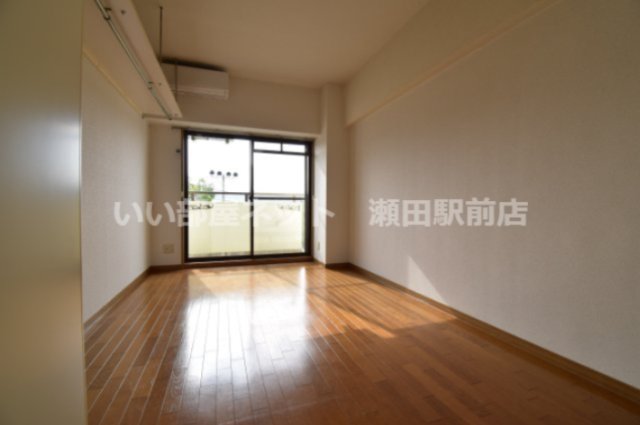 居室・リビング　同仕様写真