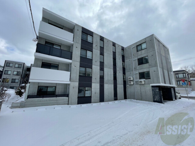 建物外観　札幌市東区北１２条東「アルファスクエア北１２東２」