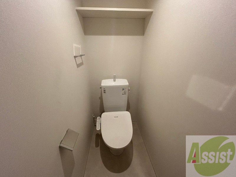 トイレ　こちらはトイレです。清潔感があり、安心して使用できます。