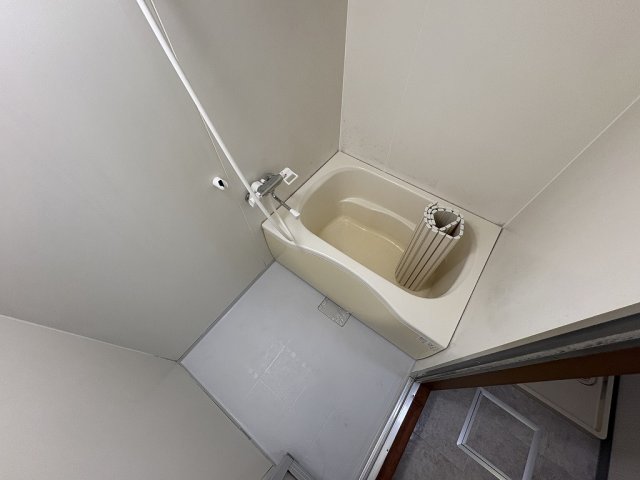 バス・シャワールーム　お風呂で日々の疲れを落としましょう