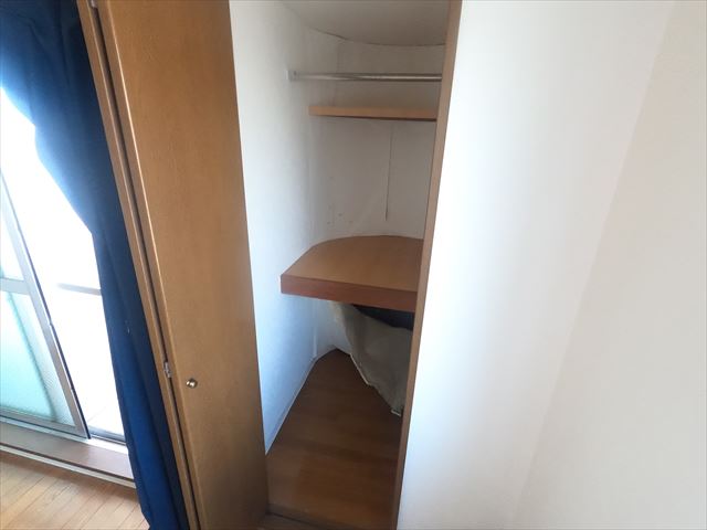 収納　押し入れ