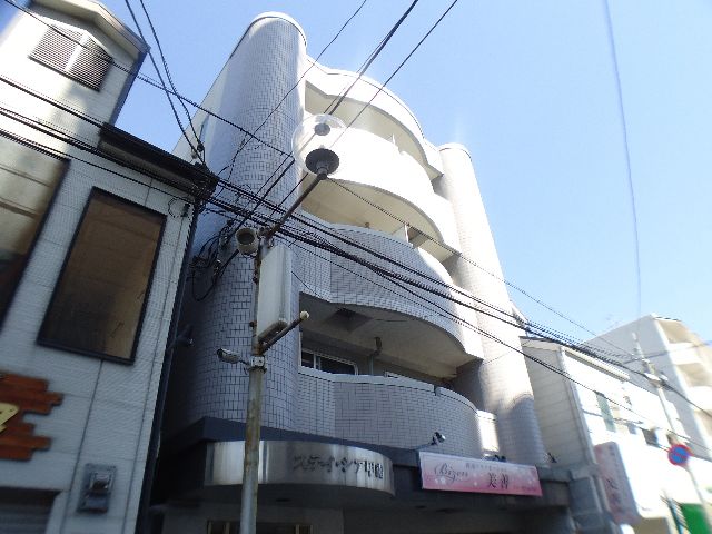 建物外観　お洒落な外観のマンションです。