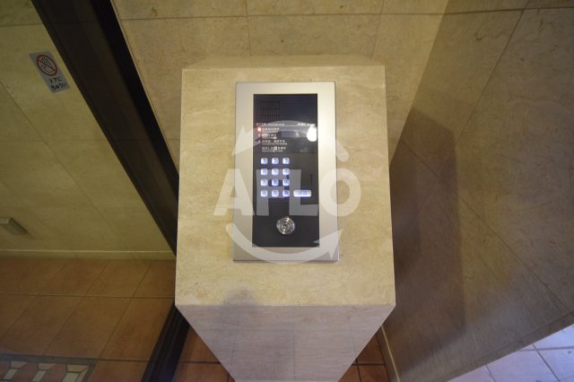 セキュリティ　サムティ心斎橋EAST　オートロック