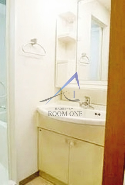 洗面設備　洗面台です。