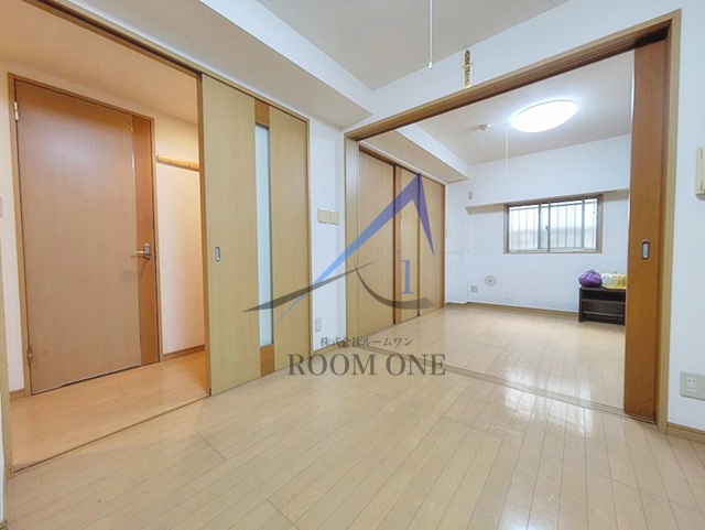 居室・リビング　洋室のお部屋です。