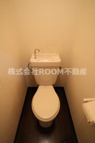 トイレ　コンパクトで使いやすいトイレです