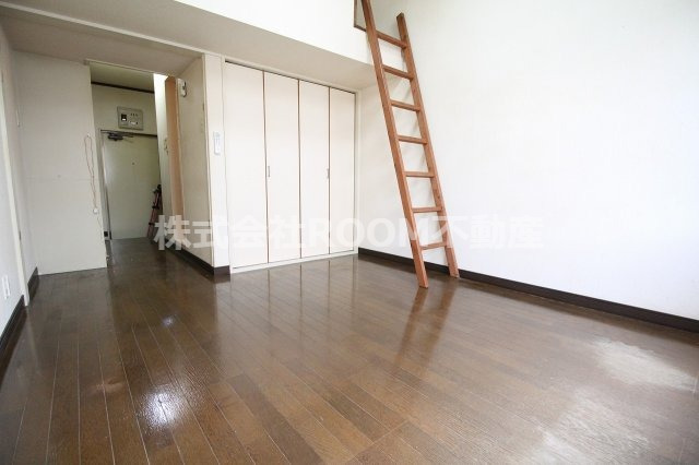 居室・リビング　ゆったりとした居間です