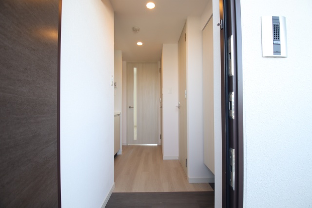 玄関　※別室の参考写真の為、現況優先です。